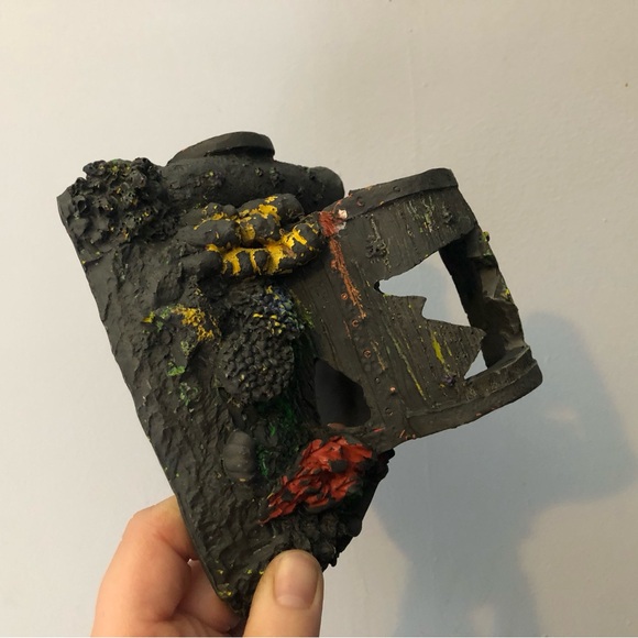 Fish Tank Decor - Picture 5 of 6